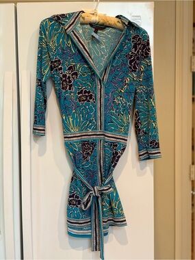 BCBGMaxAzria Teal Floral Midi Wrap Dress